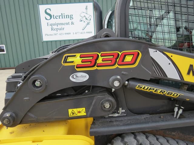 Image of New Holland C330 equipment image 2