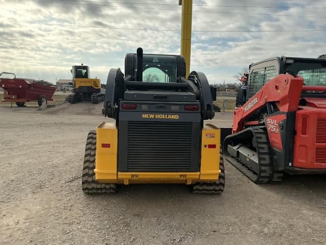 Image of New Holland C332 equipment image 3