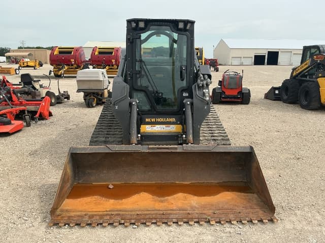 Image of New Holland C332 equipment image 1
