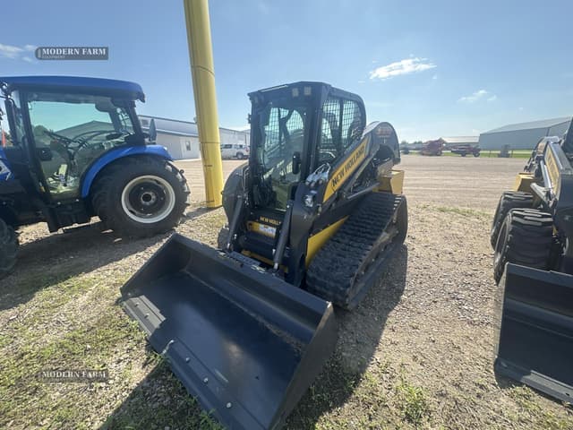 Image of New Holland C332 equipment image 2