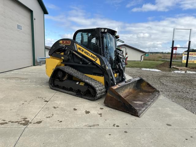 Image of New Holland C332 equipment image 1
