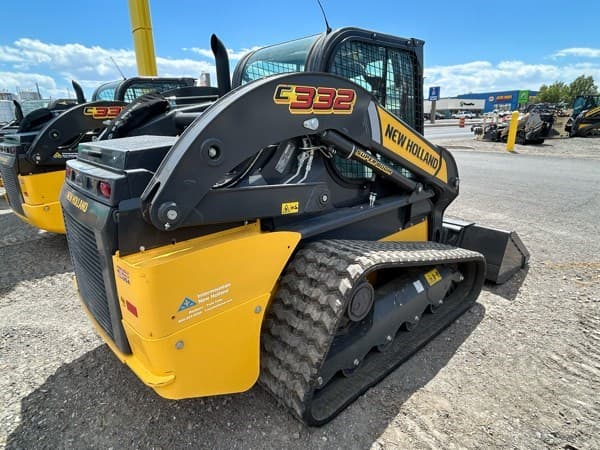 Image of New Holland C332 equipment image 2