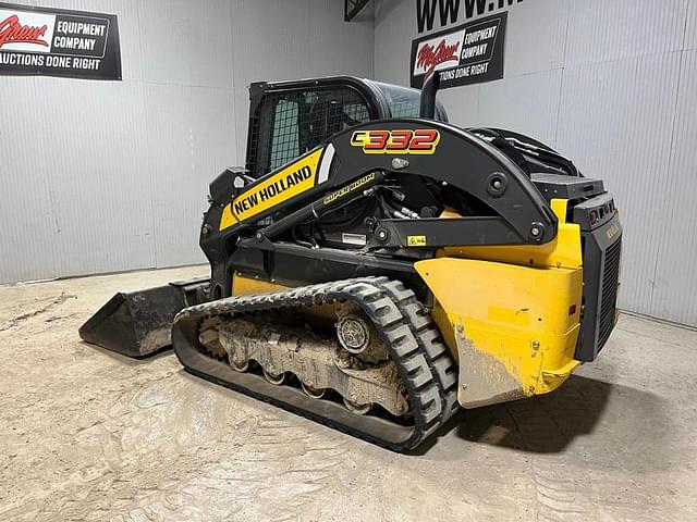 Image of New Holland C332 equipment image 2