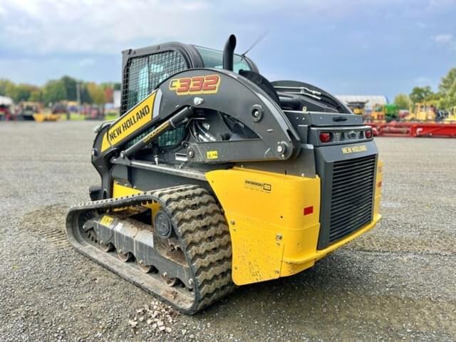 Image of New Holland C332 equipment image 4