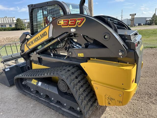 Image of New Holland C337 equipment image 2