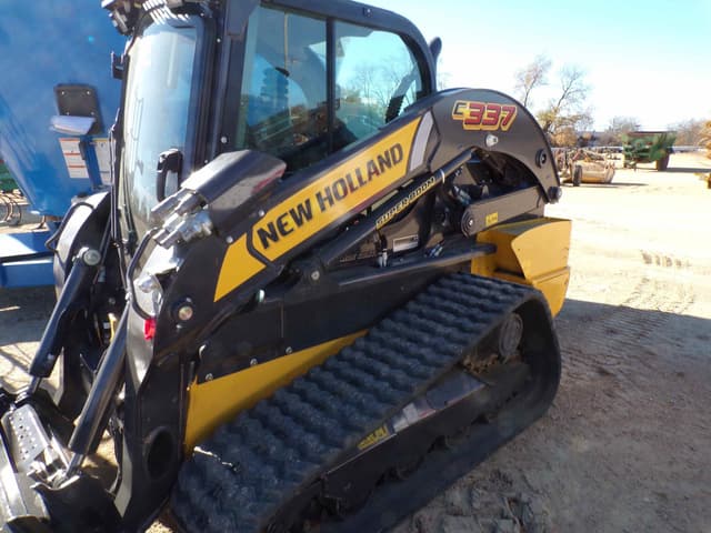 Image of New Holland C337 equipment image 4