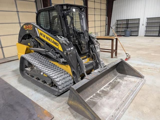 Image of New Holland C345 equipment image 2