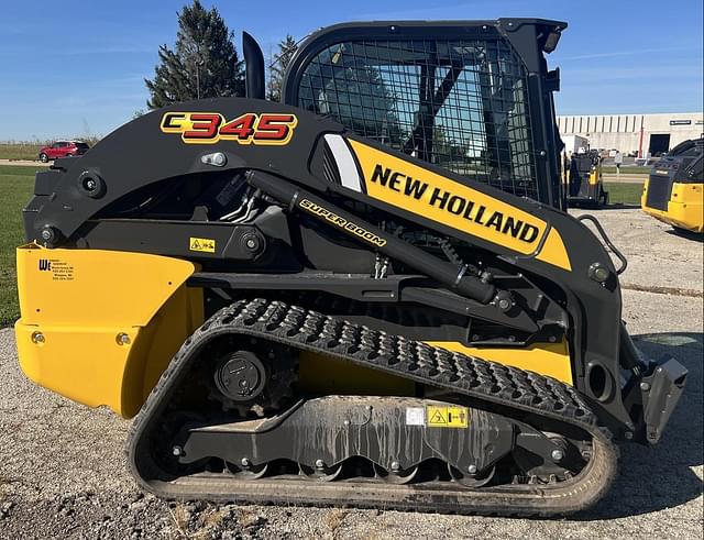 Image of New Holland C345 equipment image 4