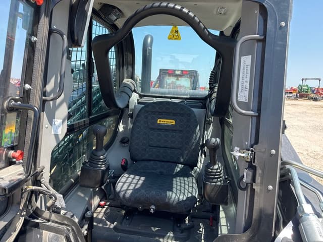 Image of New Holland C345 equipment image 3