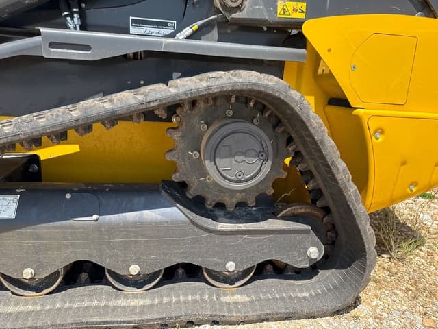 Image of New Holland C345 equipment image 1