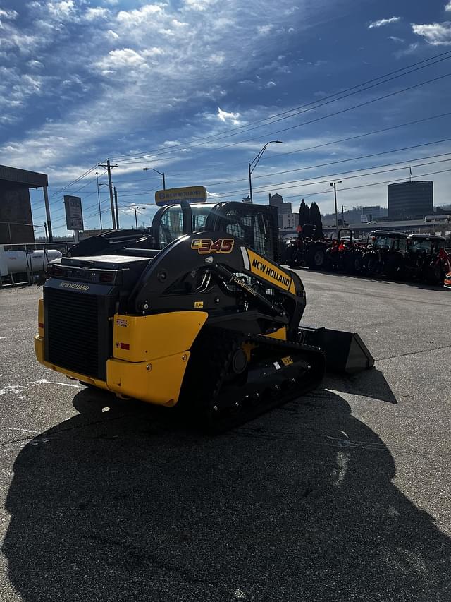 Image of New Holland C345 equipment image 4