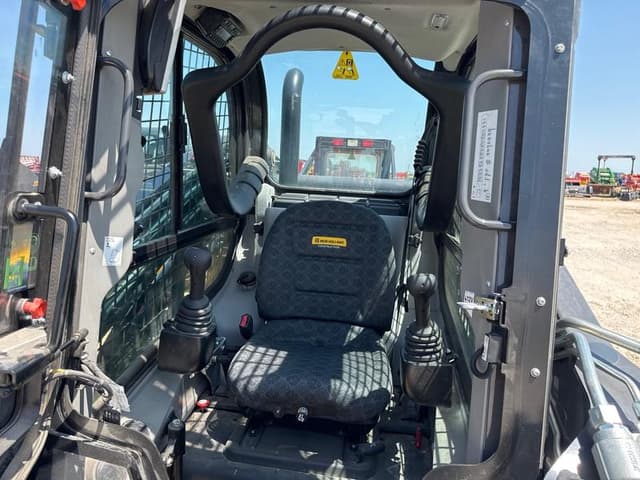 Image of New Holland C345 equipment image 2