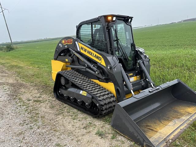 Image of New Holland C345 equipment image 4