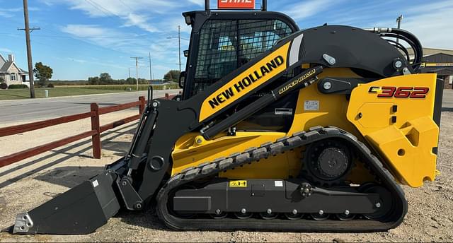 Image of New Holland C362 equipment image 1