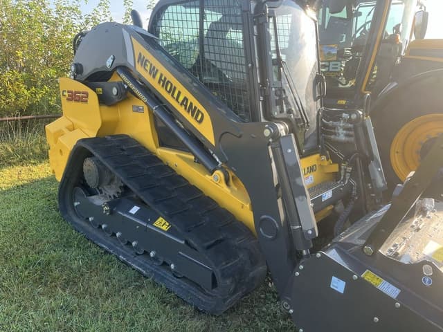 Image of New Holland C362 equipment image 2