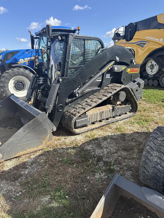 Image of New Holland C362 equipment image 4