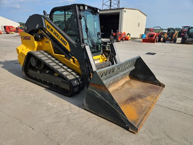 Image of New Holland C362 equipment image 3