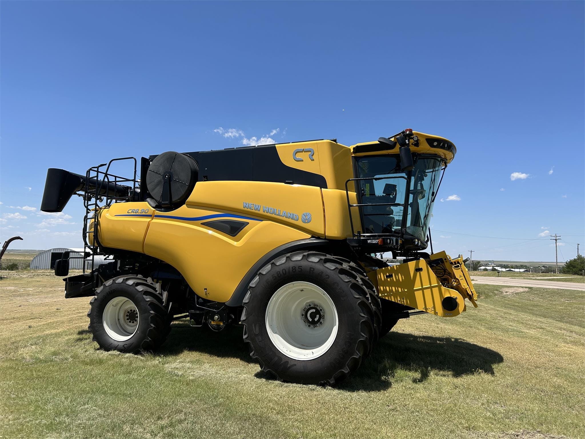 Main image New Holland CR8.90