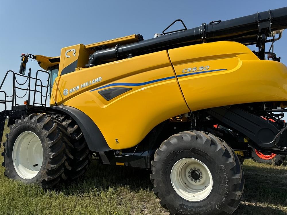 Image of New Holland CR9.90 Image 1