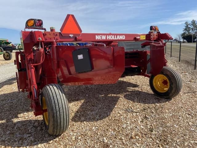 Image of New Holland 210 equipment image 4