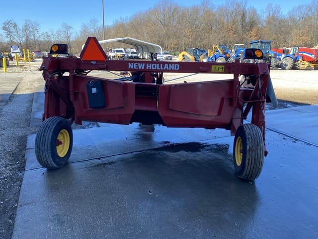 Image of New Holland 210 equipment image 2