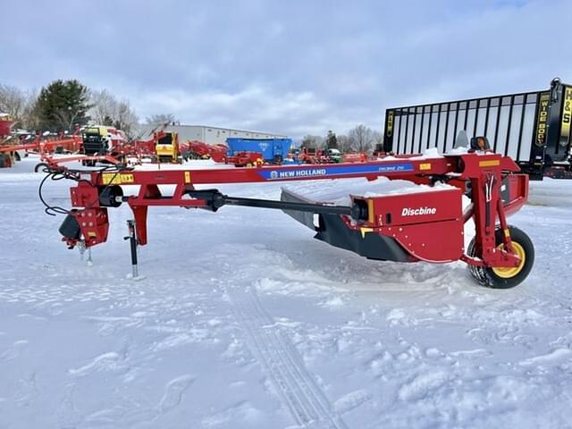 Image of New Holland Discbine 210 equipment image 2