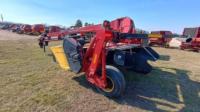 Image of New Holland 312 Plus equipment image 4