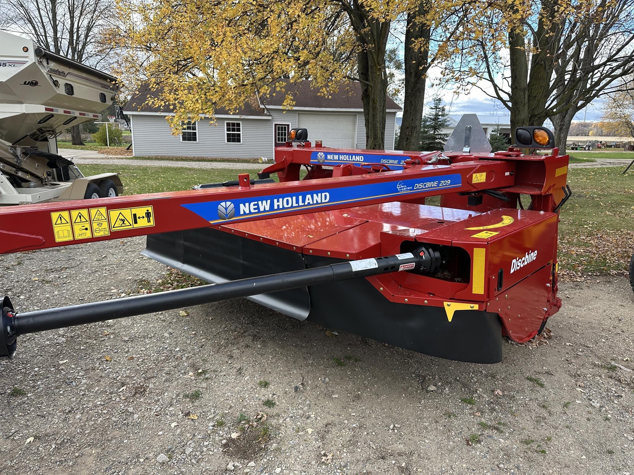 Main image New Holland Discbine 209