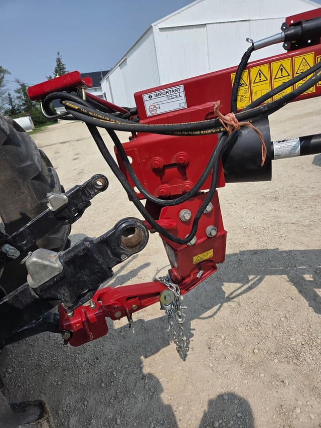 Image of New Holland 210 equipment image 2