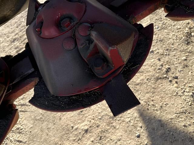 Image of New Holland 210 equipment image 3