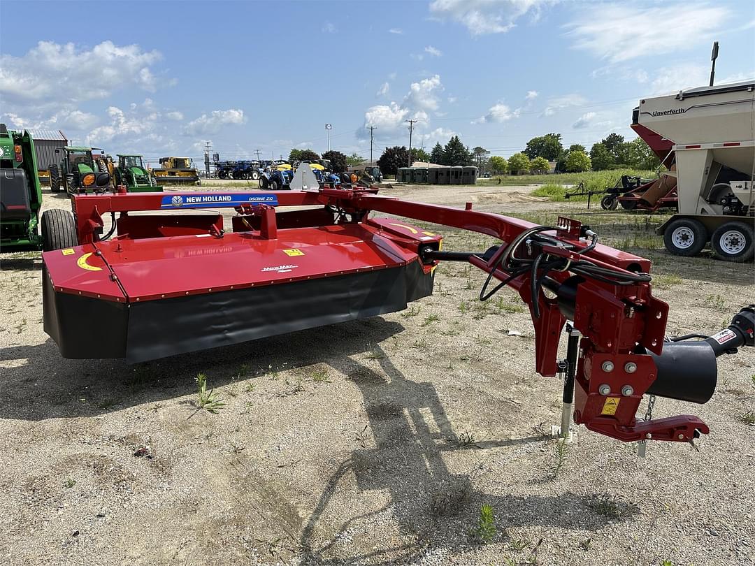 Image of New Holland Discbine 210 Primary image