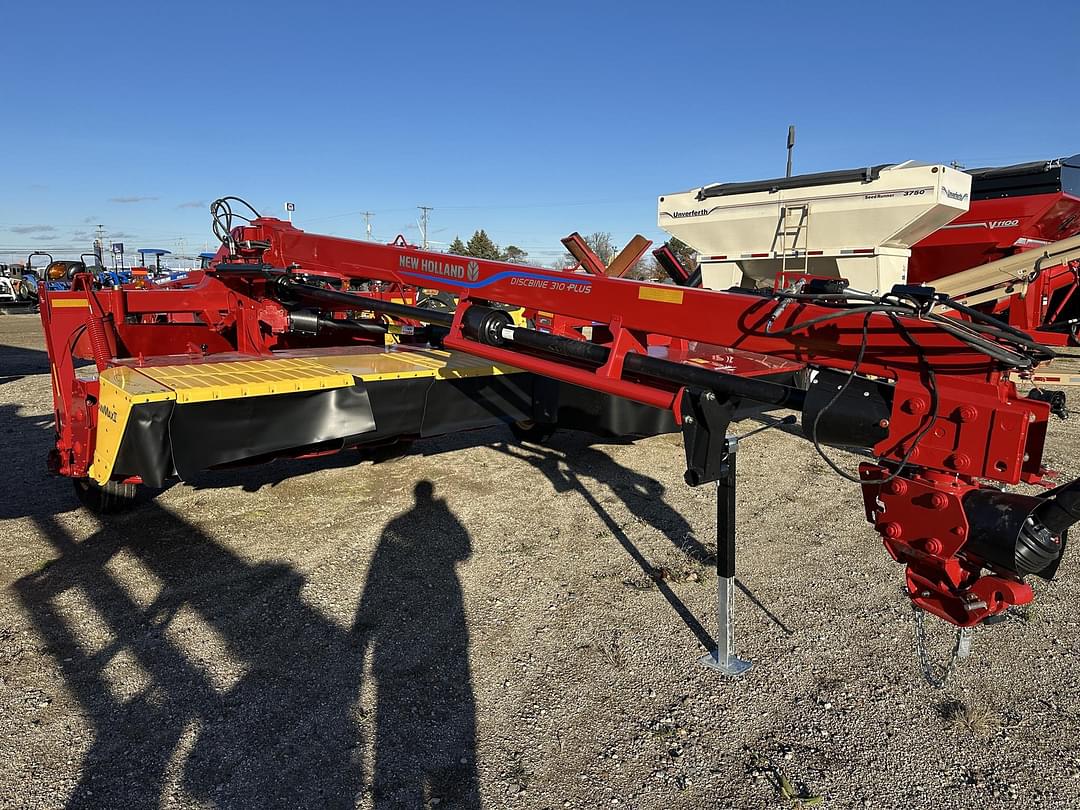 Image of New Holland Discbine 310 Plus Primary image