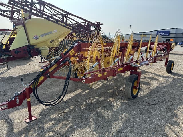 Image of New Holland Duravee 1225 equipment image 2