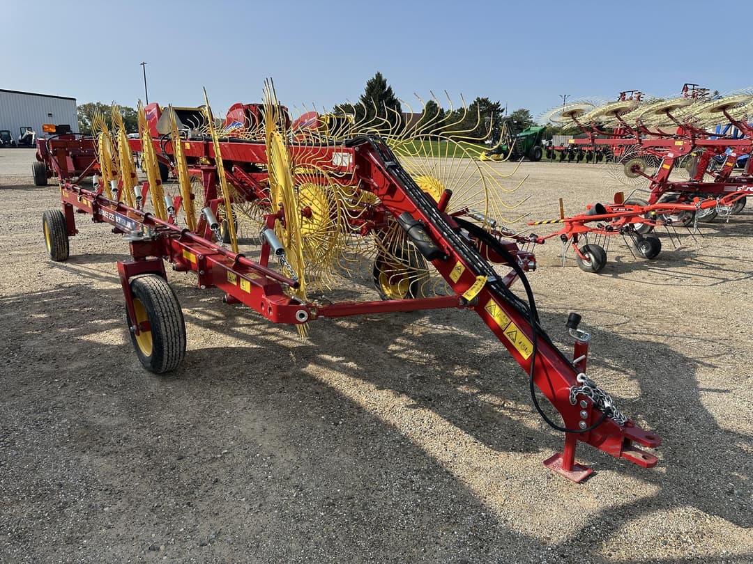 Image of New Holland Duravee 1225 Primary image