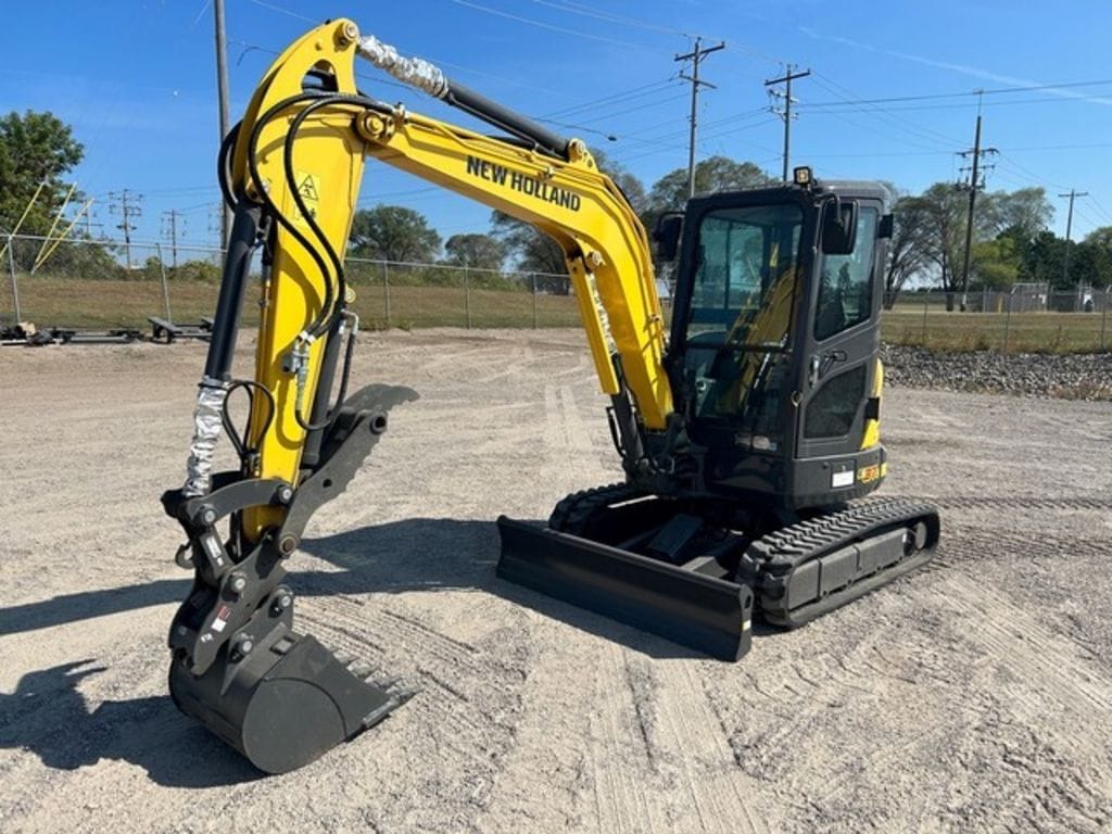 2024 New Holland E37C Equipment Image0