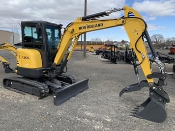 Main image New Holland E37C