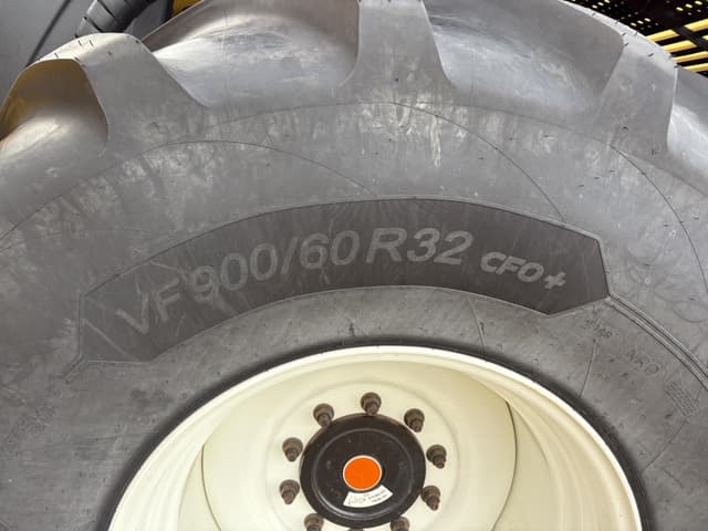 Image of New Holland FR920 equipment image 4