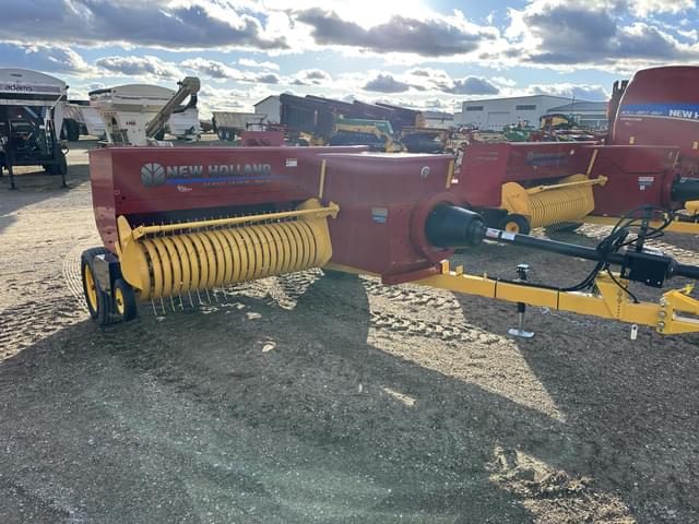 Image of New Holland Hayliner 265 equipment image 1
