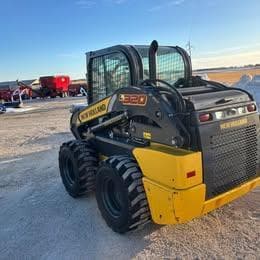 Image of New Holland L320 equipment image 2
