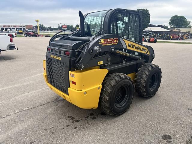 Image of New Holland L320 equipment image 4