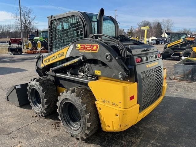Image of New Holland L320 equipment image 3