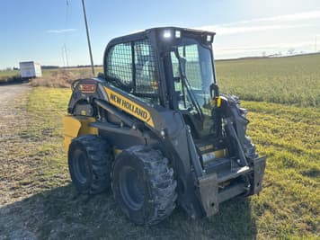 Main image New Holland L320