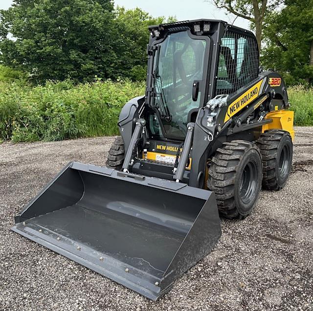 Image of New Holland L320 equipment image 1