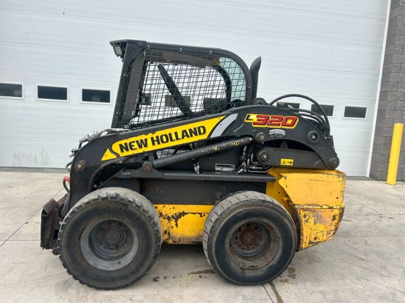 2024 New Holland L320 Equipment Image0