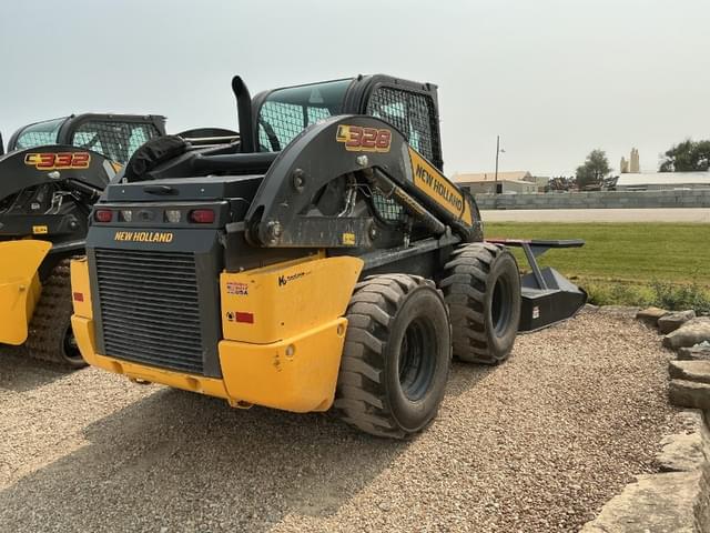 Image of New Holland L328 equipment image 2