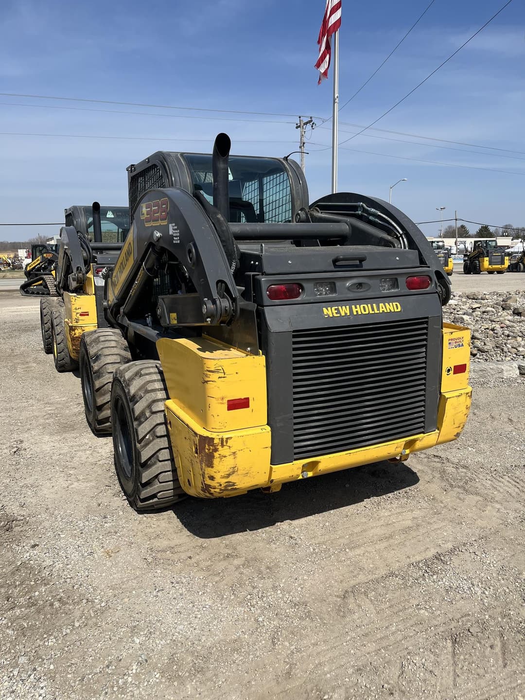 Image of New Holland L328 Image 1