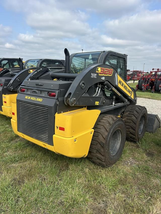 Image of New Holland L328 equipment image 1