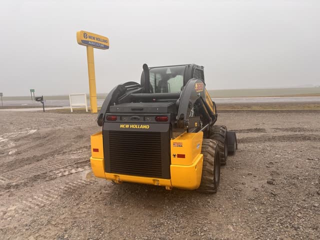 Image of New Holland L328 equipment image 3