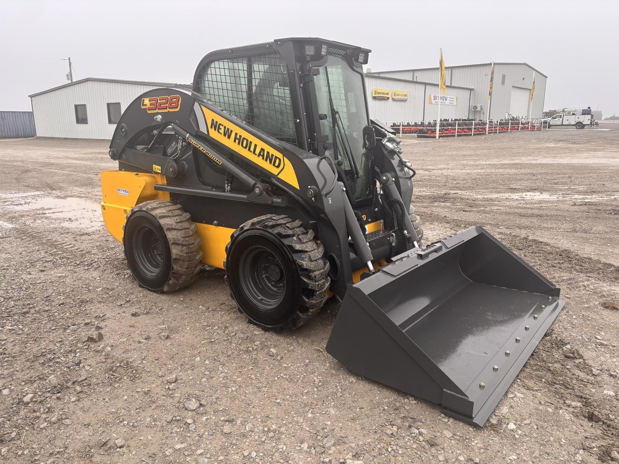 2024 New Holland L328 Equipment Image0