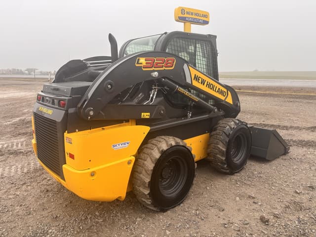 Image of New Holland L328 equipment image 1